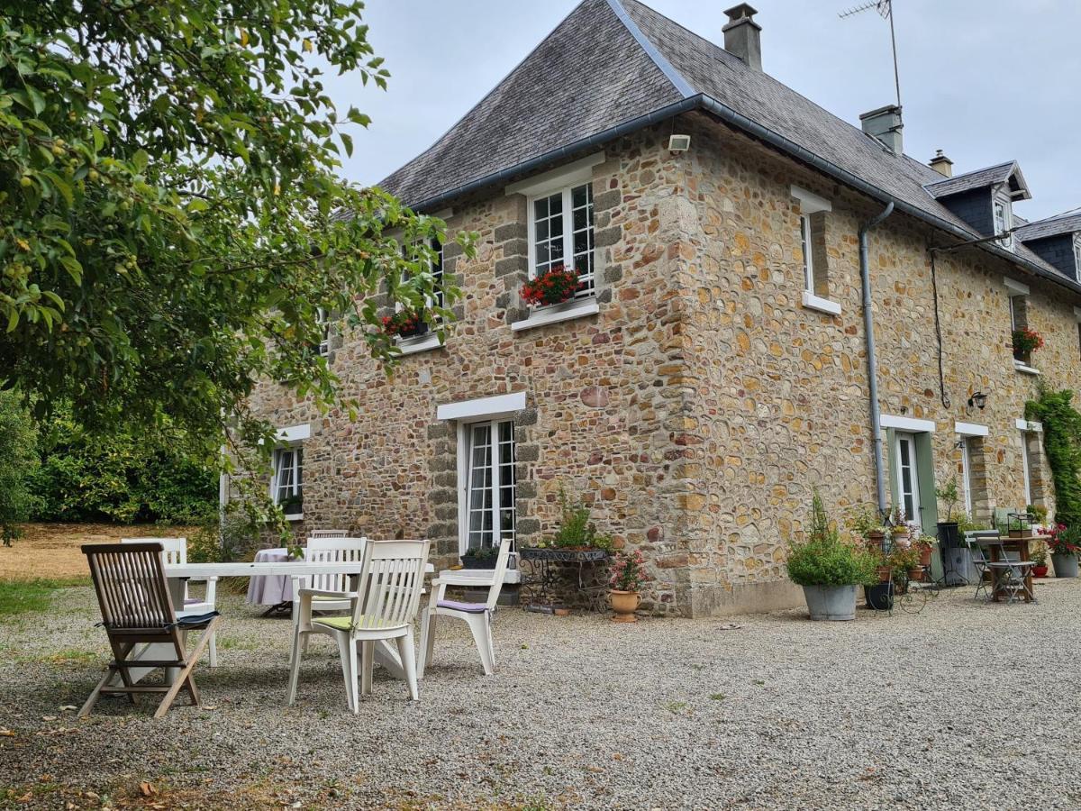La Maison Des Tilleuls Saint-Germain-Sur-Seves Exterior foto