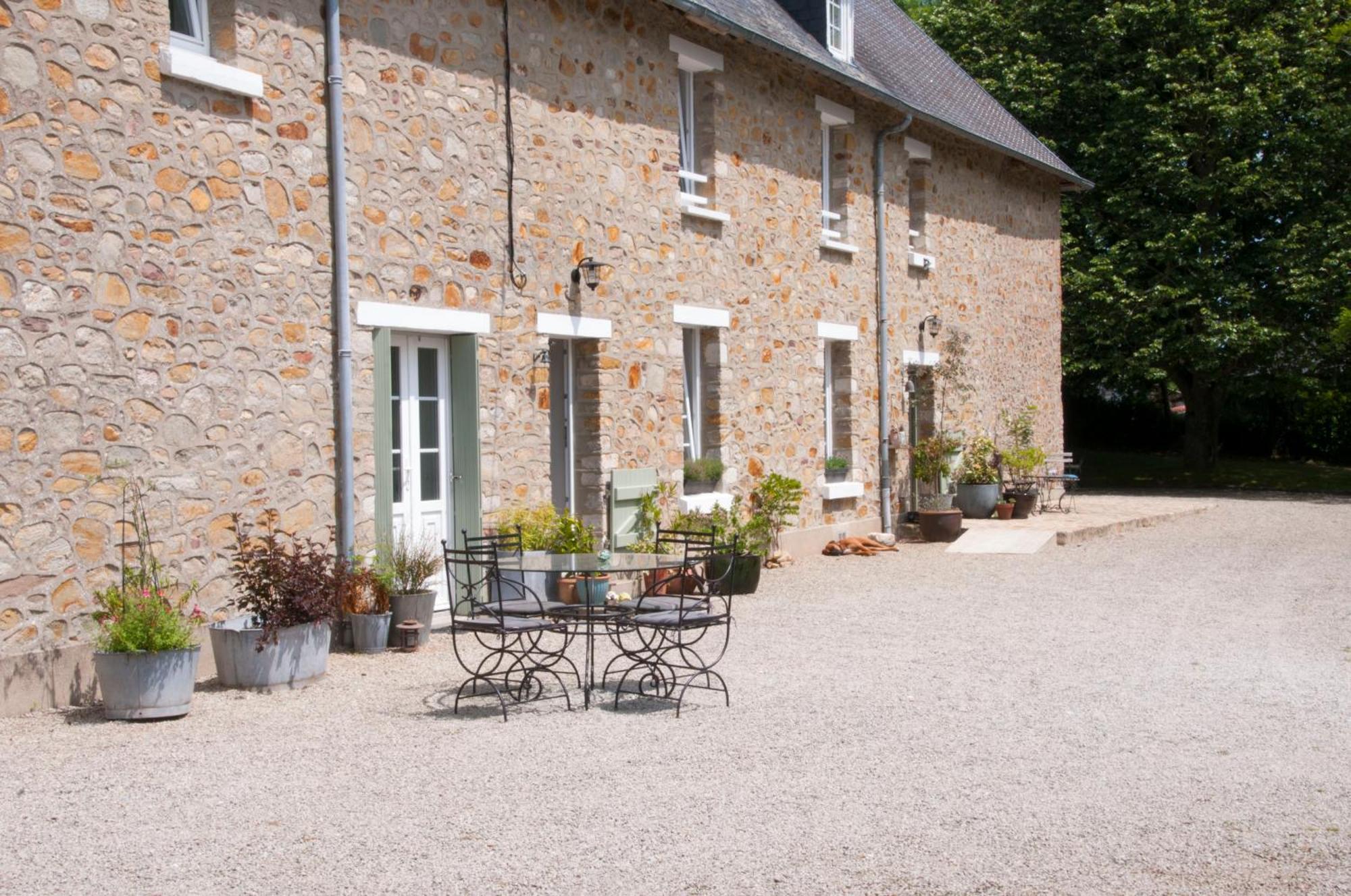 La Maison Des Tilleuls Saint-Germain-Sur-Seves Exterior foto
